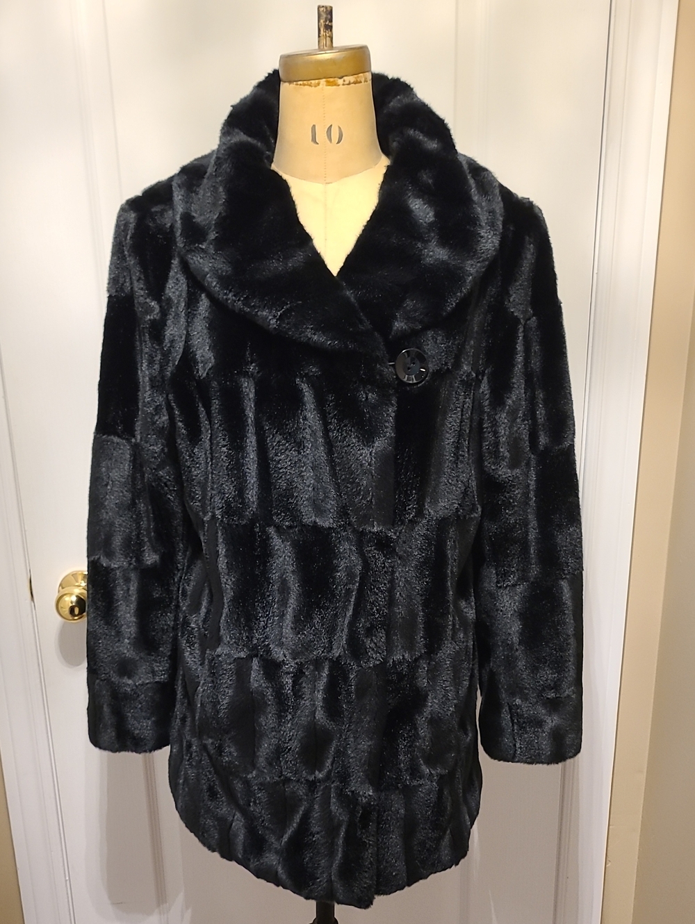 Women's Black Faux Fur Shawl-Collar Peacoat